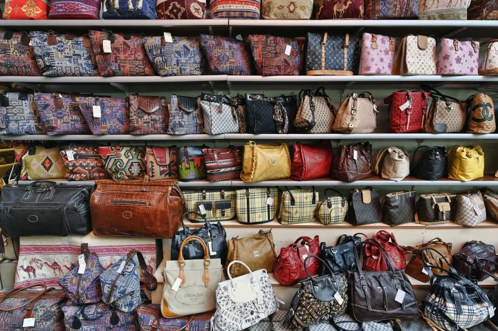 STOP FASHION PIRACY