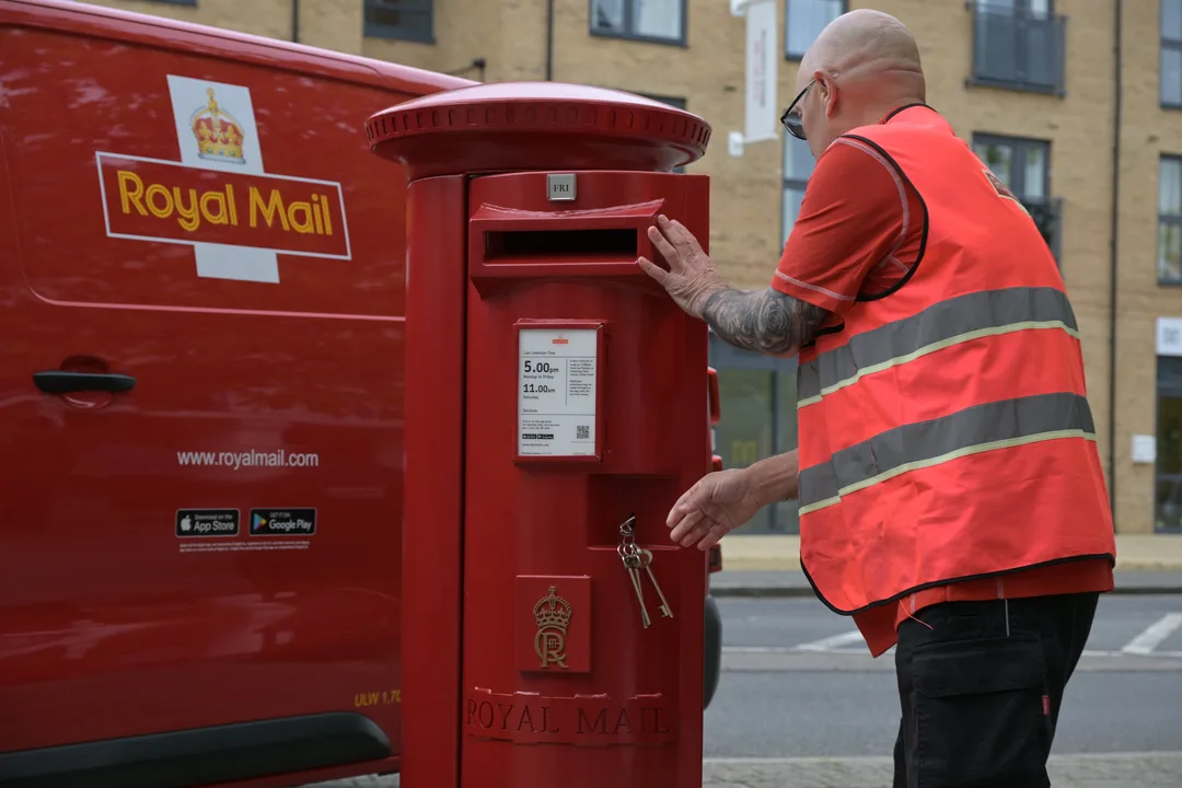 Silver and Bronze post boxes for UK Olympians