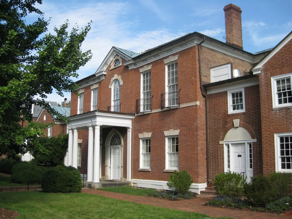 Bring Multimedia Art by Reggie Black to Dumbarton House