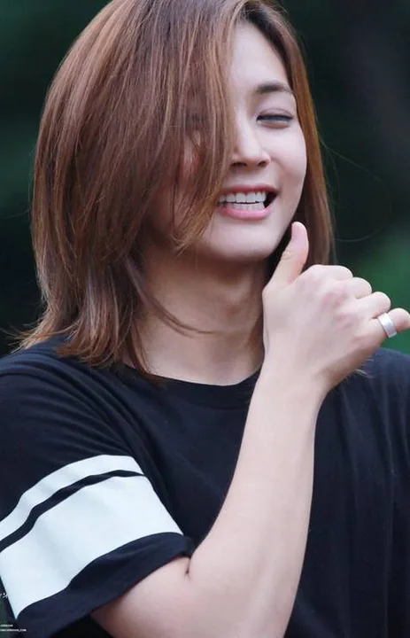 PETITION FOR JEONGHAN TO CURL HIS HAIR