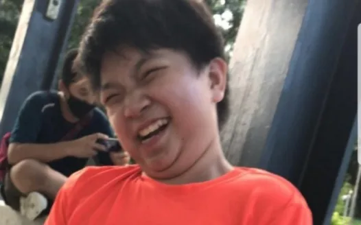 Sue Jayden for not wearing mask