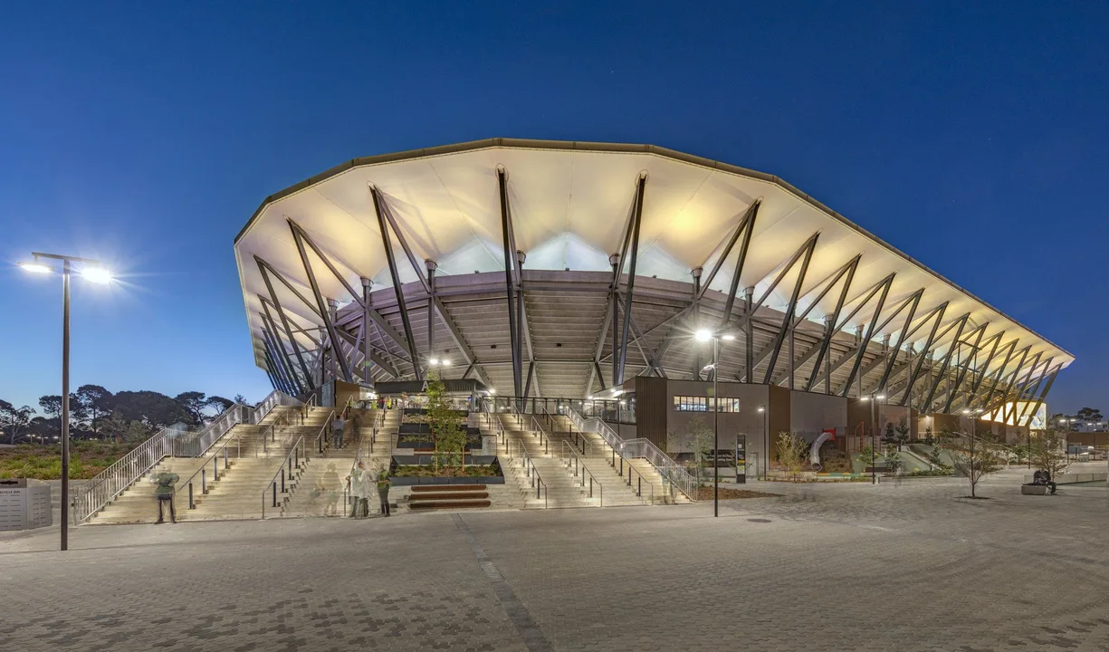 Decent Food and Drink and Faster Service At Parramatta Stadium