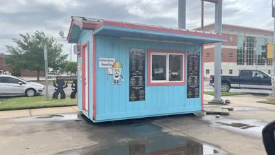 Cyclone Sno Cone Stand In Yukon, Oklahoma
