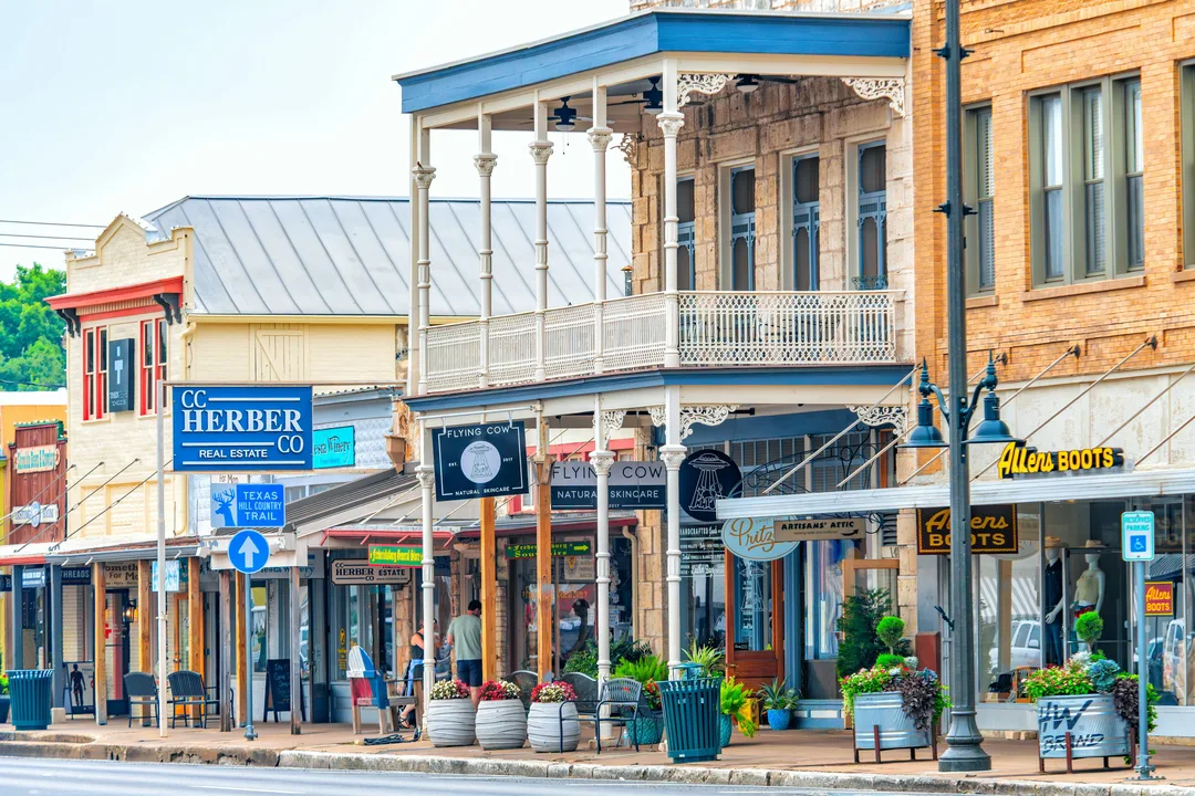 Petition against Franchise and Formula businesses in the Historic Districts of the Town of Orangetown:​​