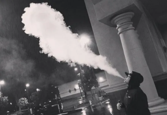 A Pledge to Never Pick Up an E-Cigarette/Vape
