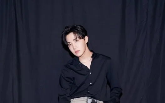 Petition for Hobi to moan at the start of all BTS songs