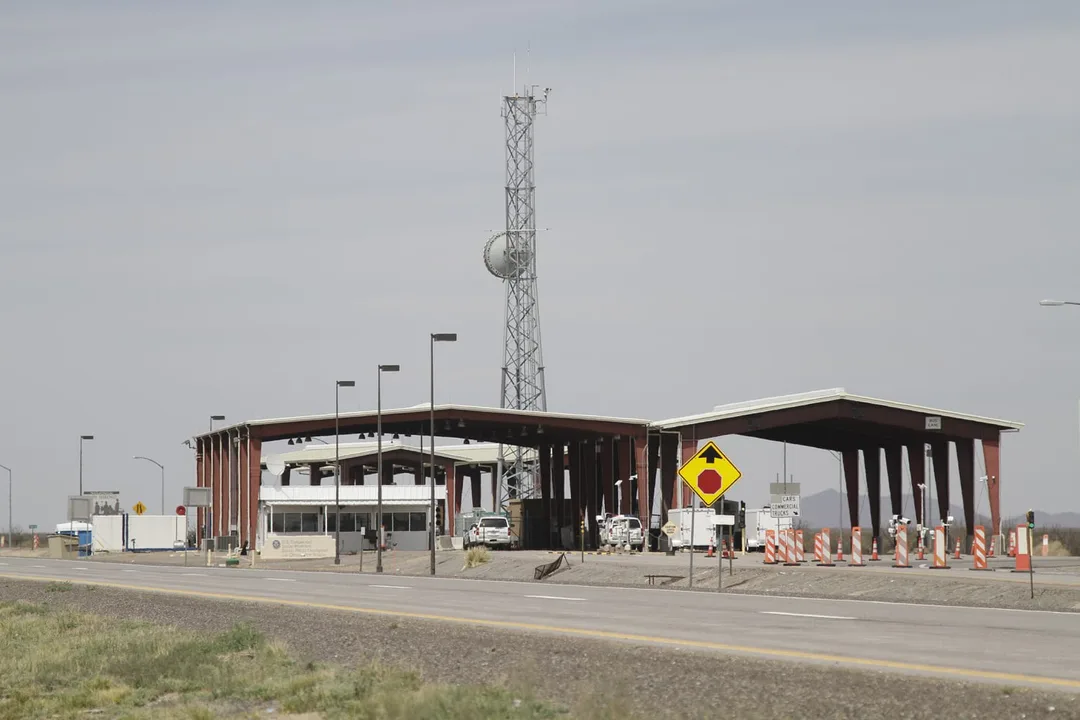 Stop Illegals Mexicans from crossing the Border
