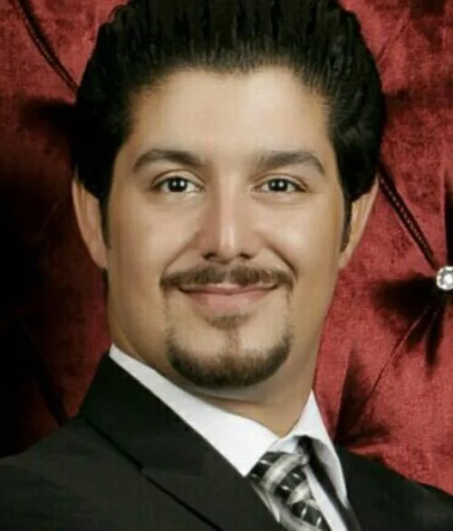 UR Please Help  Meysam Agha Seyed Hosseini