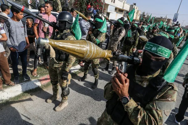 Cancel the supply of weapons to Ukraine to protect Americans in Israel.