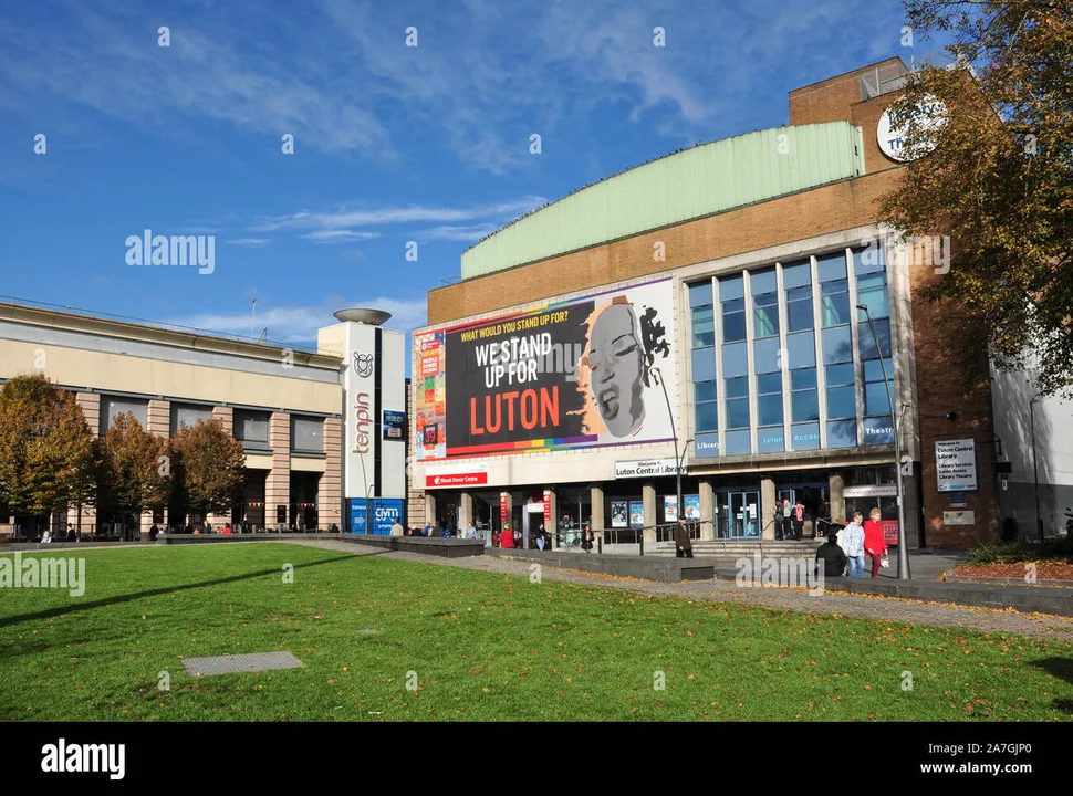  St. George’s Square for the people of Luton Keep the Racists Out 
