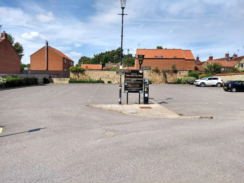 Lower Car Parking Charges in Trowbridge - Trowbridge and District Chamber of Commerce