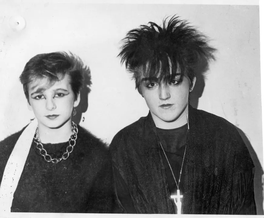 Remember 'Le Phonographique' nightclub (aka 'The Phono'), the worlds first Goth nightclub, with a commemorative plaque.