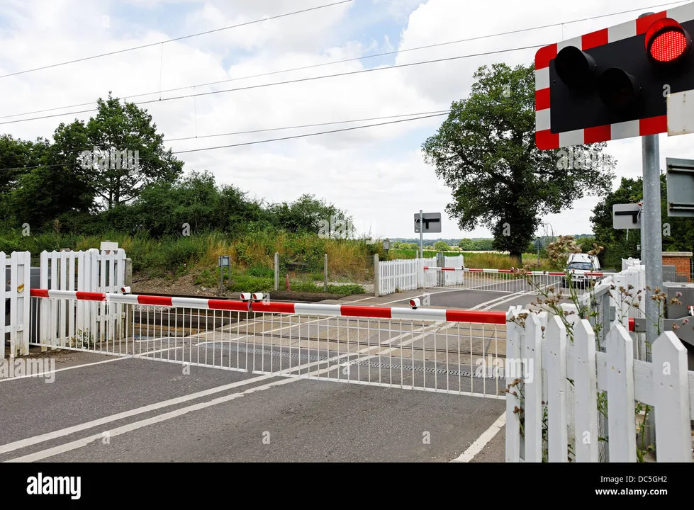 Petition to contest the application for full barriers at Wharf Road, Wormley