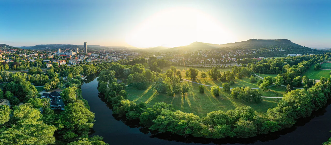 Kein Strassenbau durch die Saaleaue in Jena!