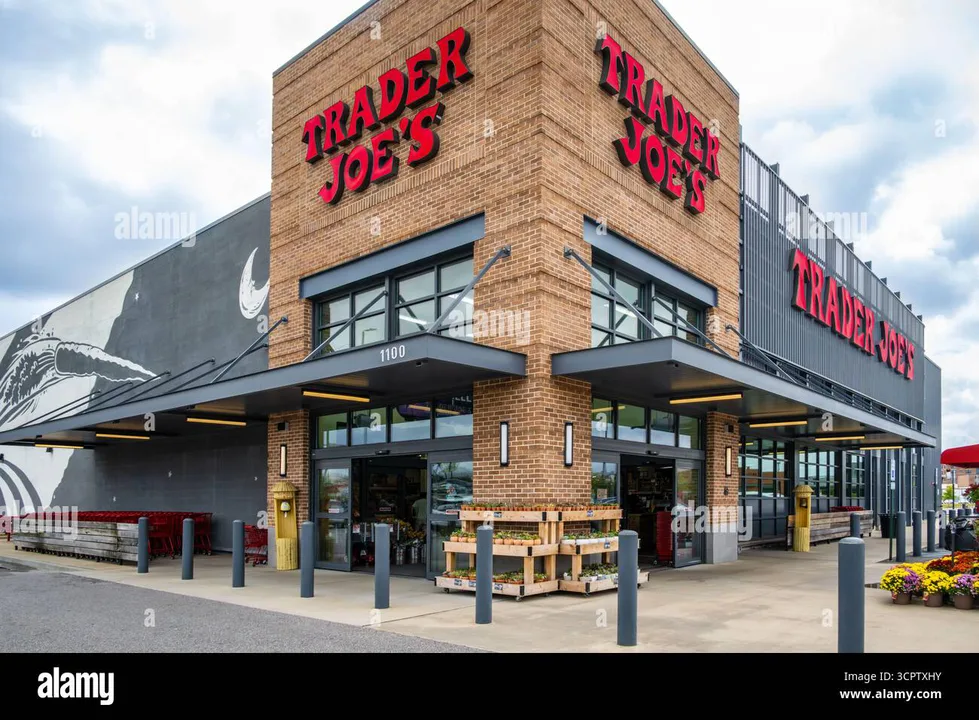 I SUPPORT TRADER JOE'S' VARIANCE REQUEST!