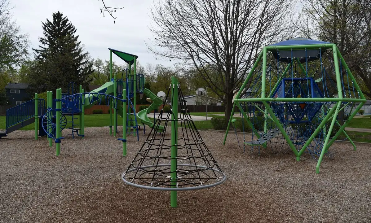 We Support The Playground Project For South Killingholme Youth Development Scheme.