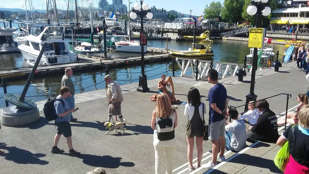 Support Victoria's harbourfront buskers!