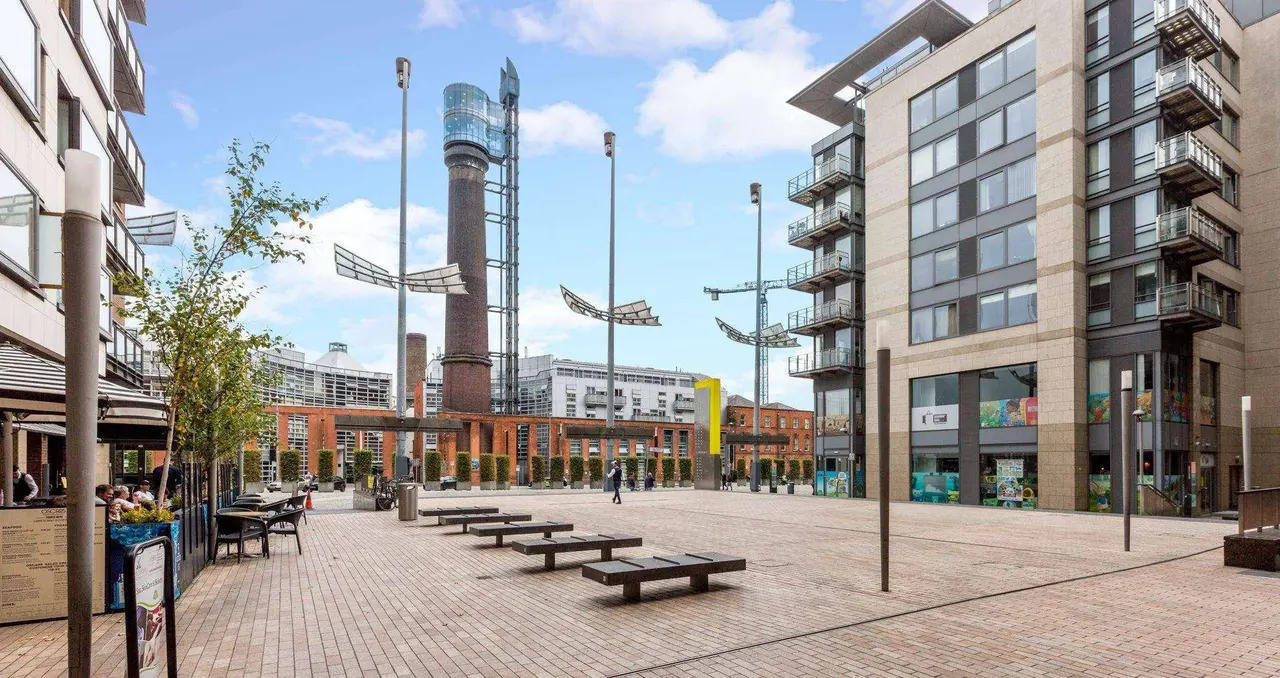 UPC or Sky broadband in Smithfield Market Dublin7