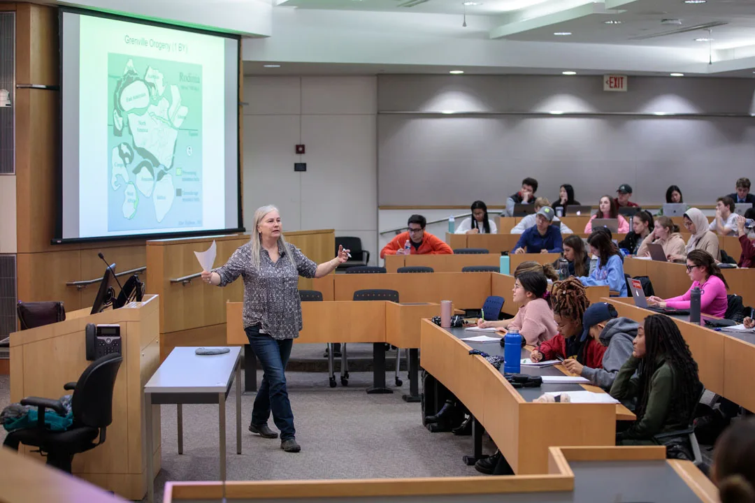Accreditation of Geoscience Curricula