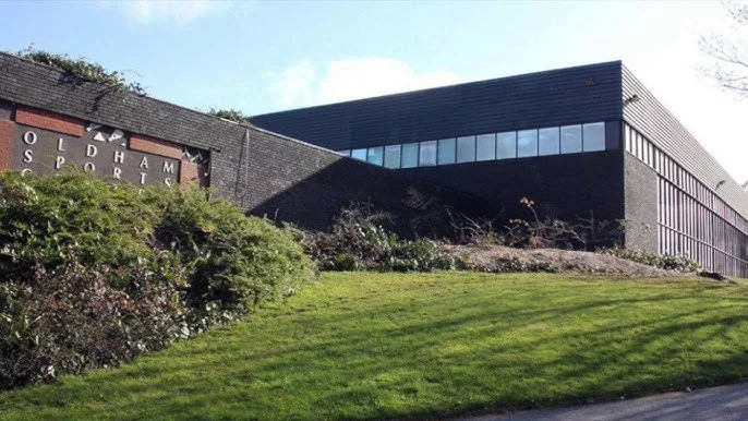 Save Oldham's Diving Pool