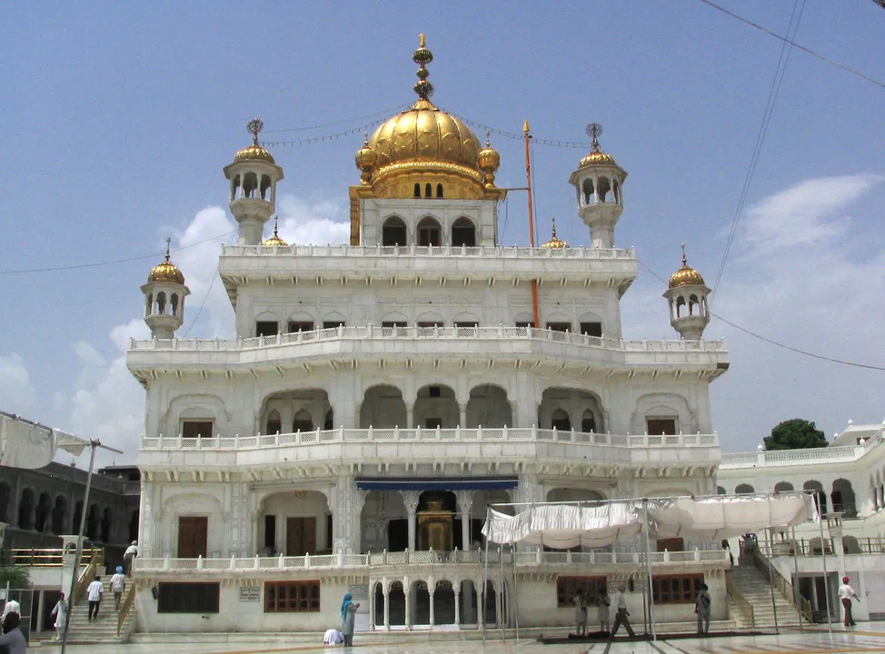 ਸਰਬਜੀਤ ਸਿੰਘ ਧੂੰਦਾ ਨੂ ਅਕਾਲ ਤਖ਼ਤ ਤੇ ਬਲਾਉਣਾ ਬਹੁਤ ਹੀ ਗਲਤ ਫੈਸਲ