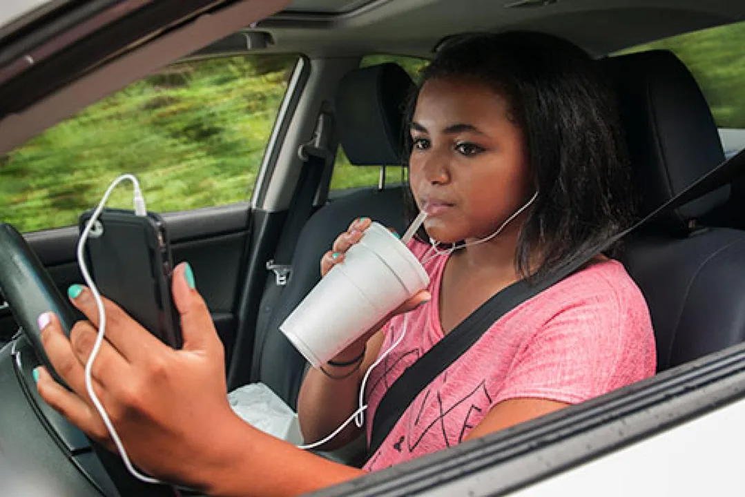 Stop distracted driving