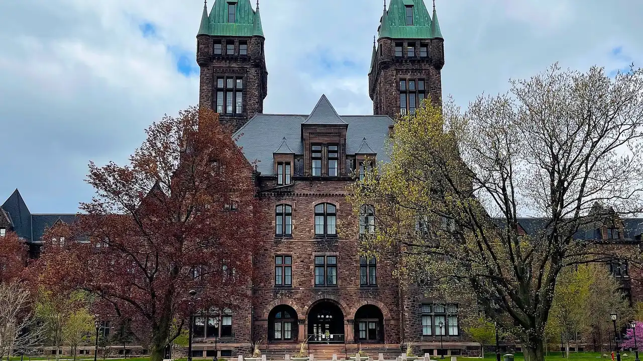 KEEP BUFFALO PSYCHIATRIC CENTER OPEN IN BUFFALO, NY
