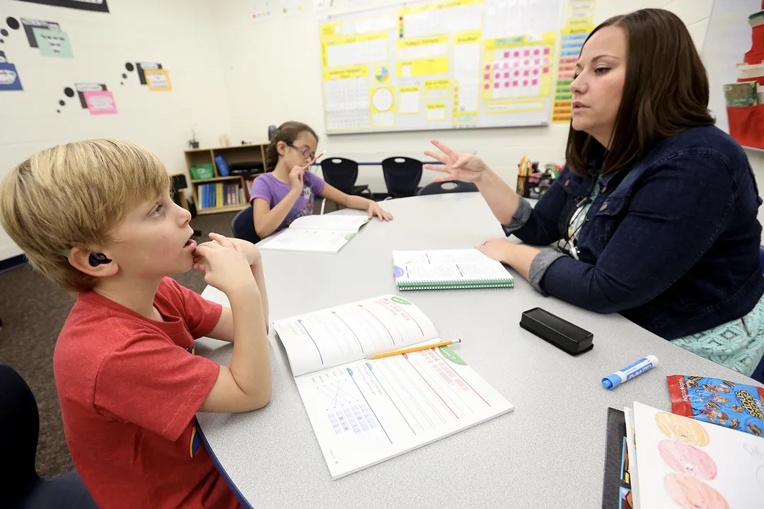 Stop Language Deprivation in Deaf Children