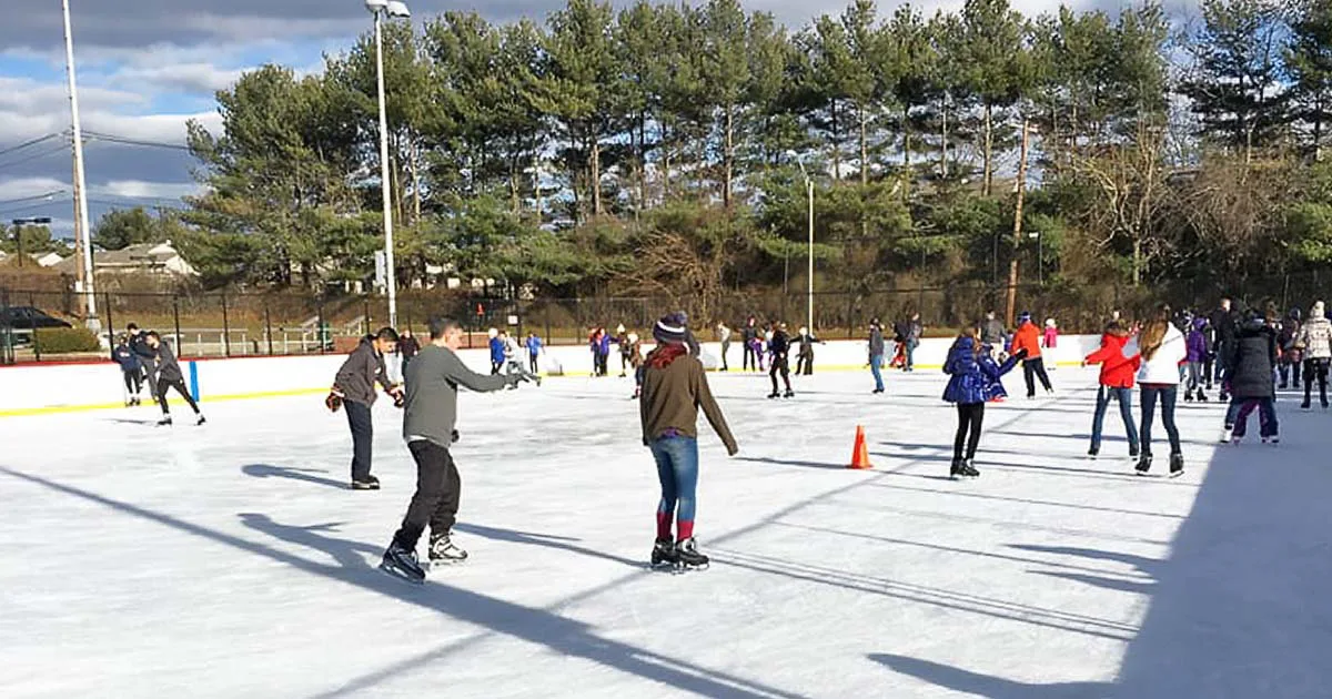 Let us skate at oakwood park!