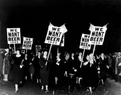 Allow Alcohol Sales for Restaurants on Sundays in Casey, IL