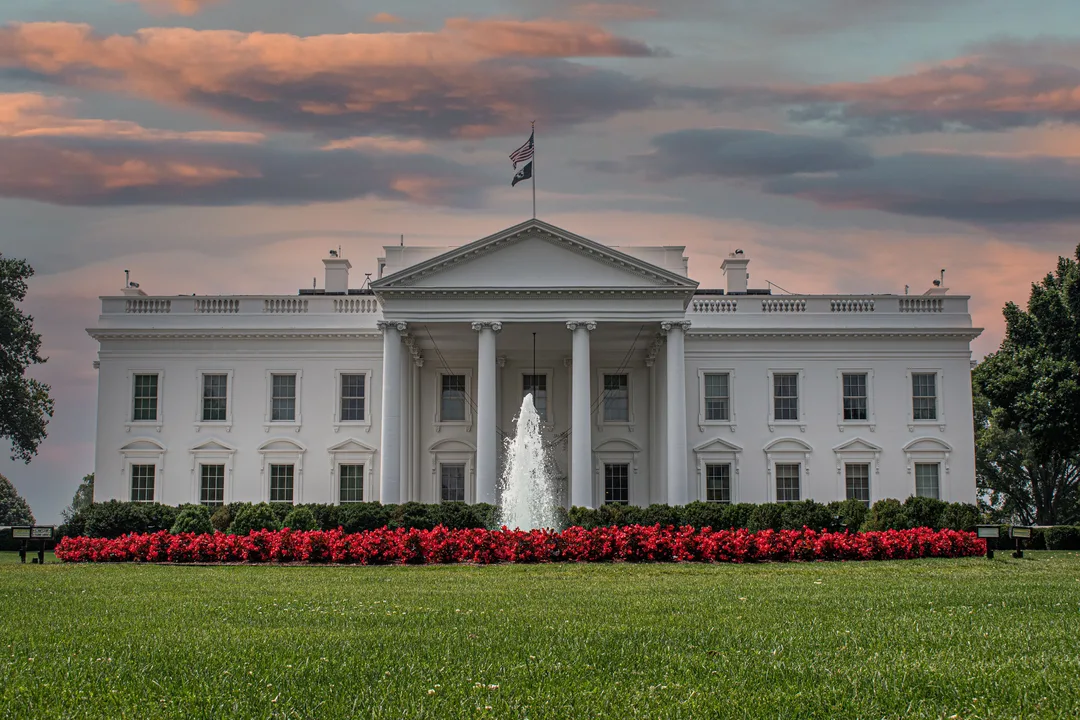 Demand that “Win the White House” be restored!