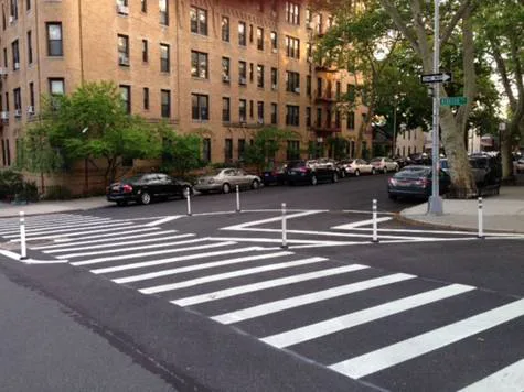 WINDSOR PLACE CURB EXTENSION