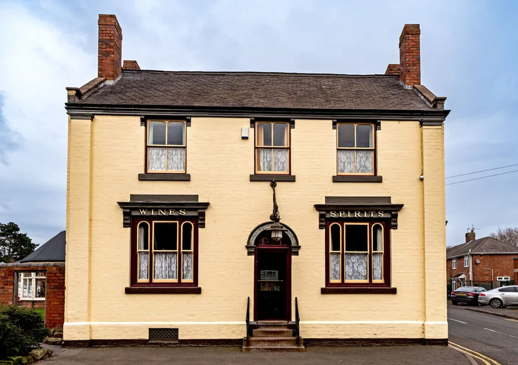 Dog ban at Beacon hotel Sedgley