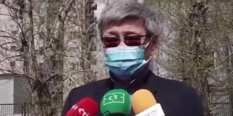 Та С.БАЯРЫН ХОХИРОГЧ МӨН ҮҮ?