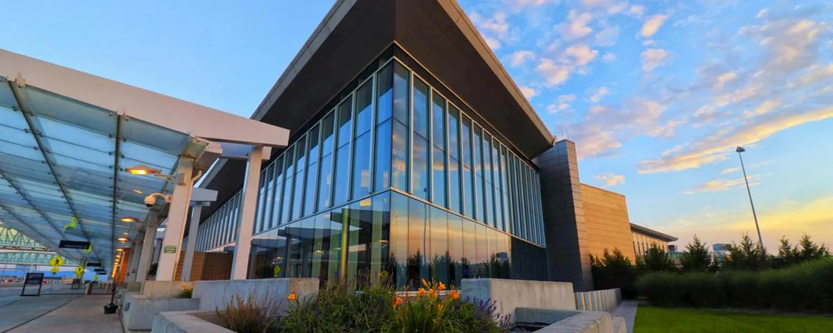 Change Wichita Mid-Continent Airport to Wichita Dwight D. Eisenhower International Airport