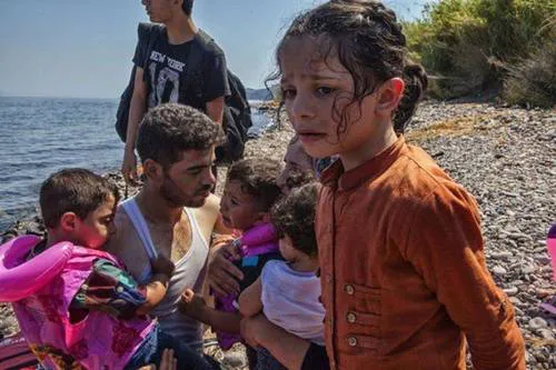 Tell Harper 'Bring Refugees to Canada'