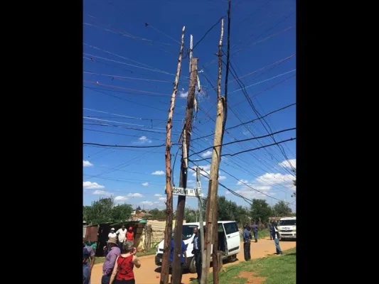 PIMVILLE ZONE 7 RESIDENTS SAY NO TO VUMA POLES!!!