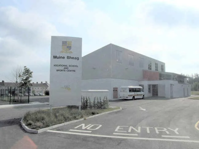 Prevent muine bheag vocational school from closing