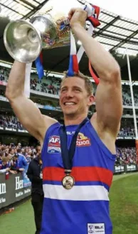 Extend Dale Morris's contract for 2019