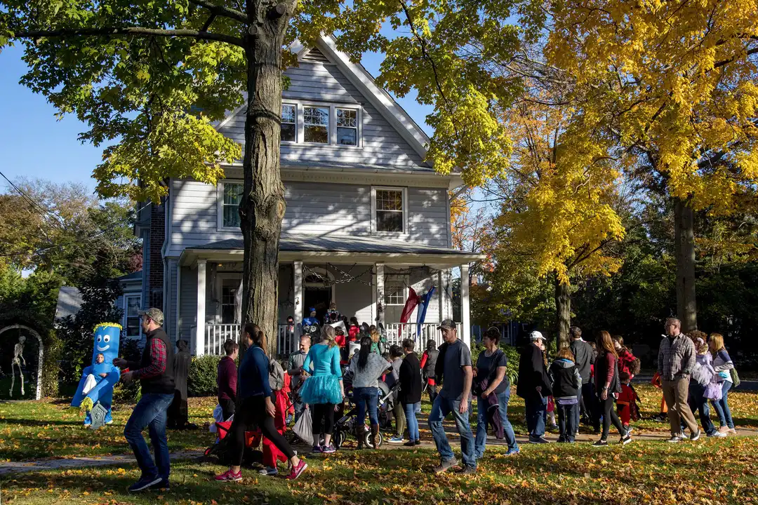 Trick or Treat Saturday!