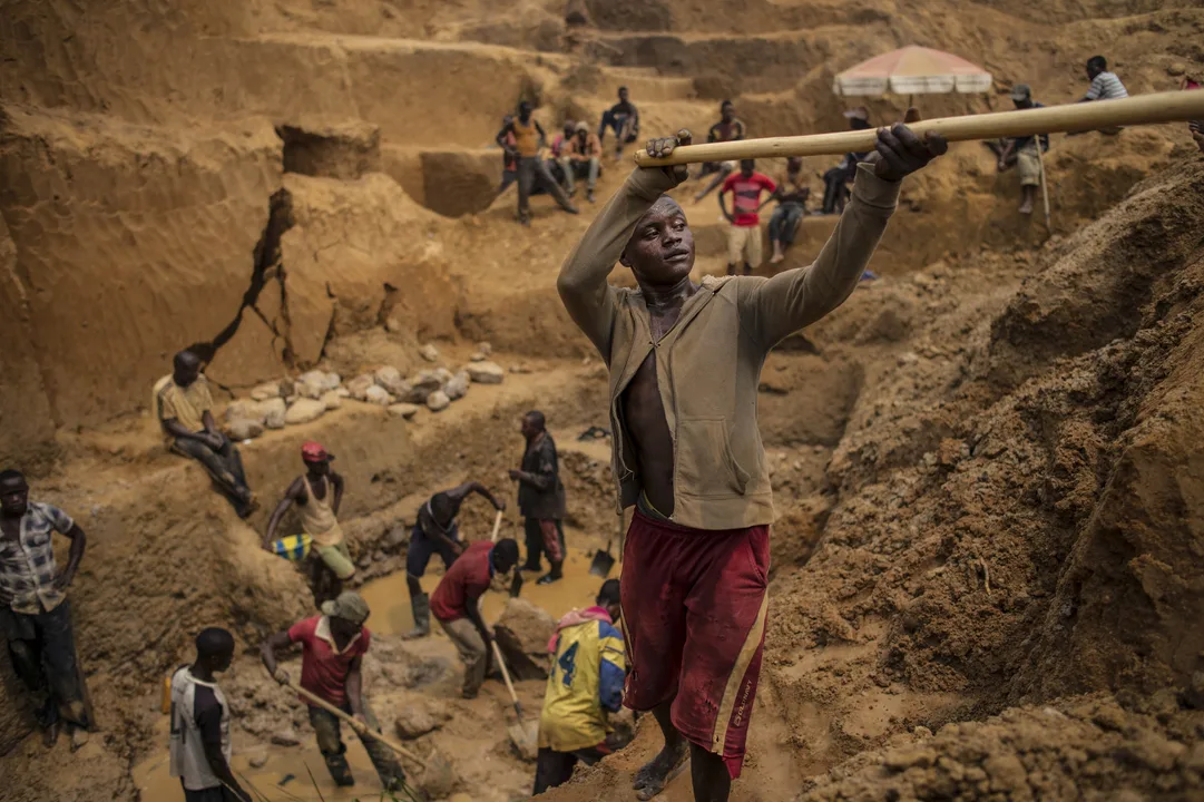 Petition on the looted US$15 billion from the diamond sector