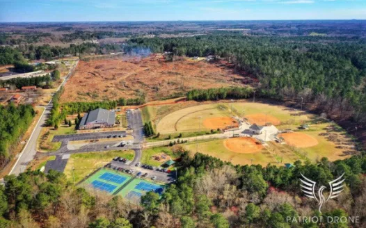 Support the new Tennis Center in Barrow County!