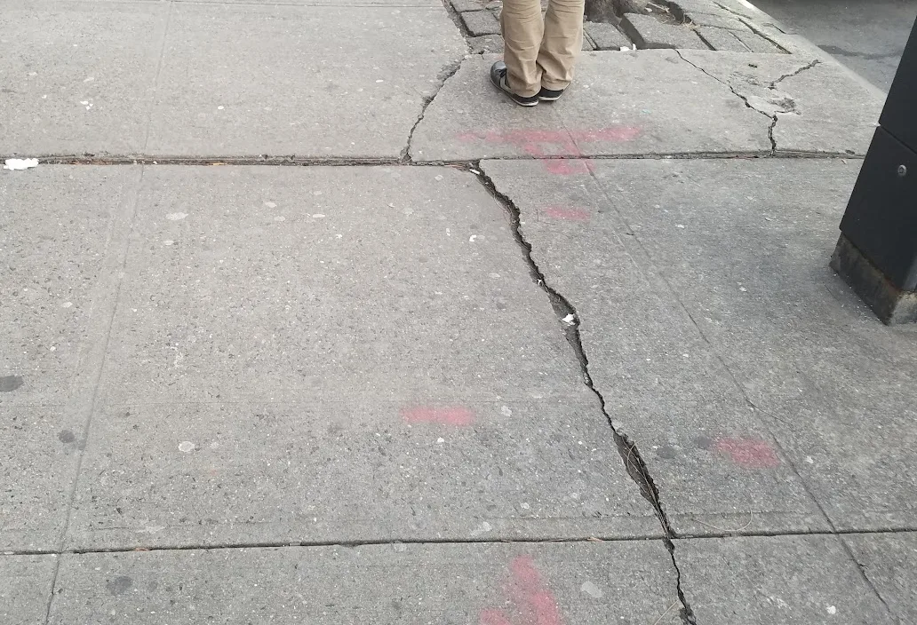 Fix our Grove Street Sidewalk