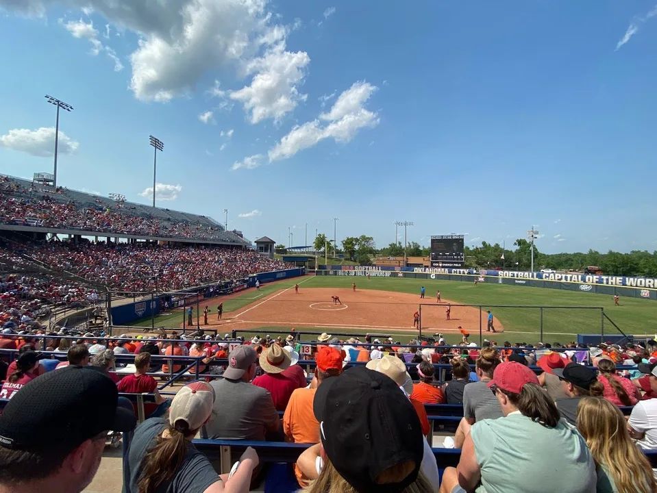 Professional Women's Softball team in the Bay Area