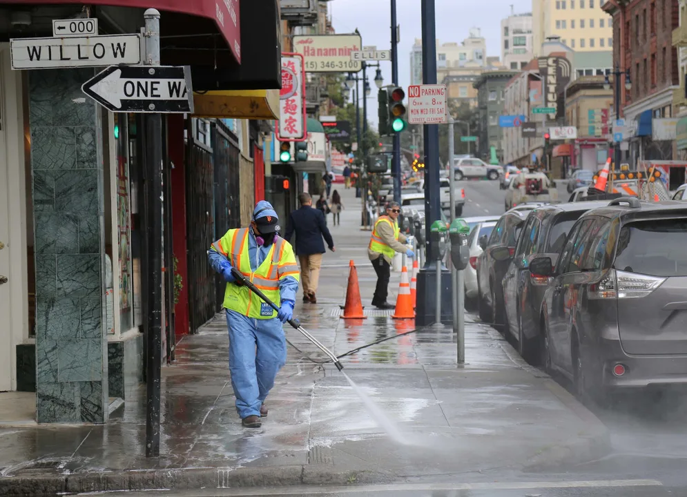 SF, start enforcing the sit-lie law again