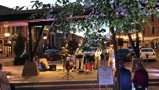 Live Street Music in Tarrytown's Business District