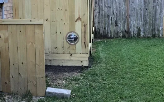 Trash Bin Privacy Fence