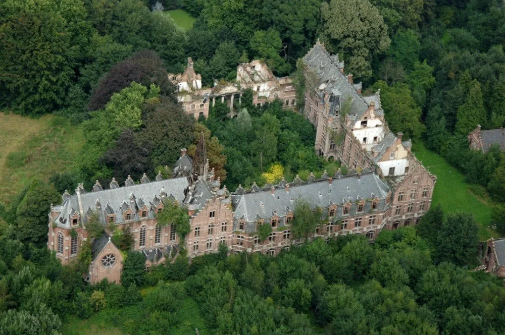Stop the Demolition of the Kasteel van Mesen!
