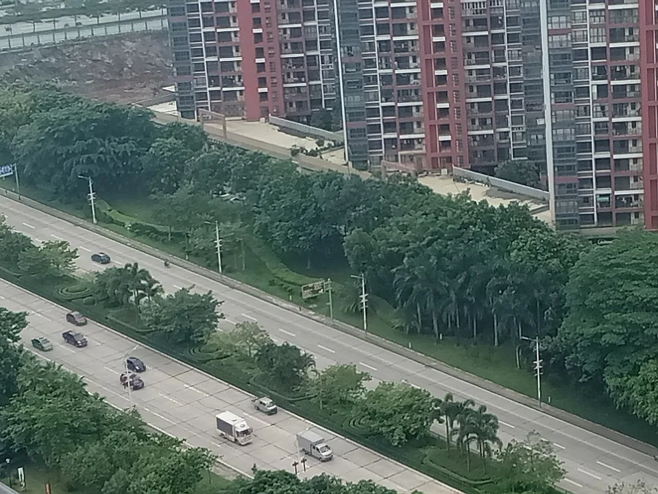 Road Divider