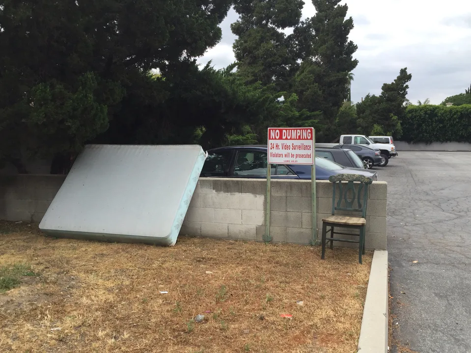 5225 Avenida Oriente Parking Lot (Behind Golden Age) Safety Concerns